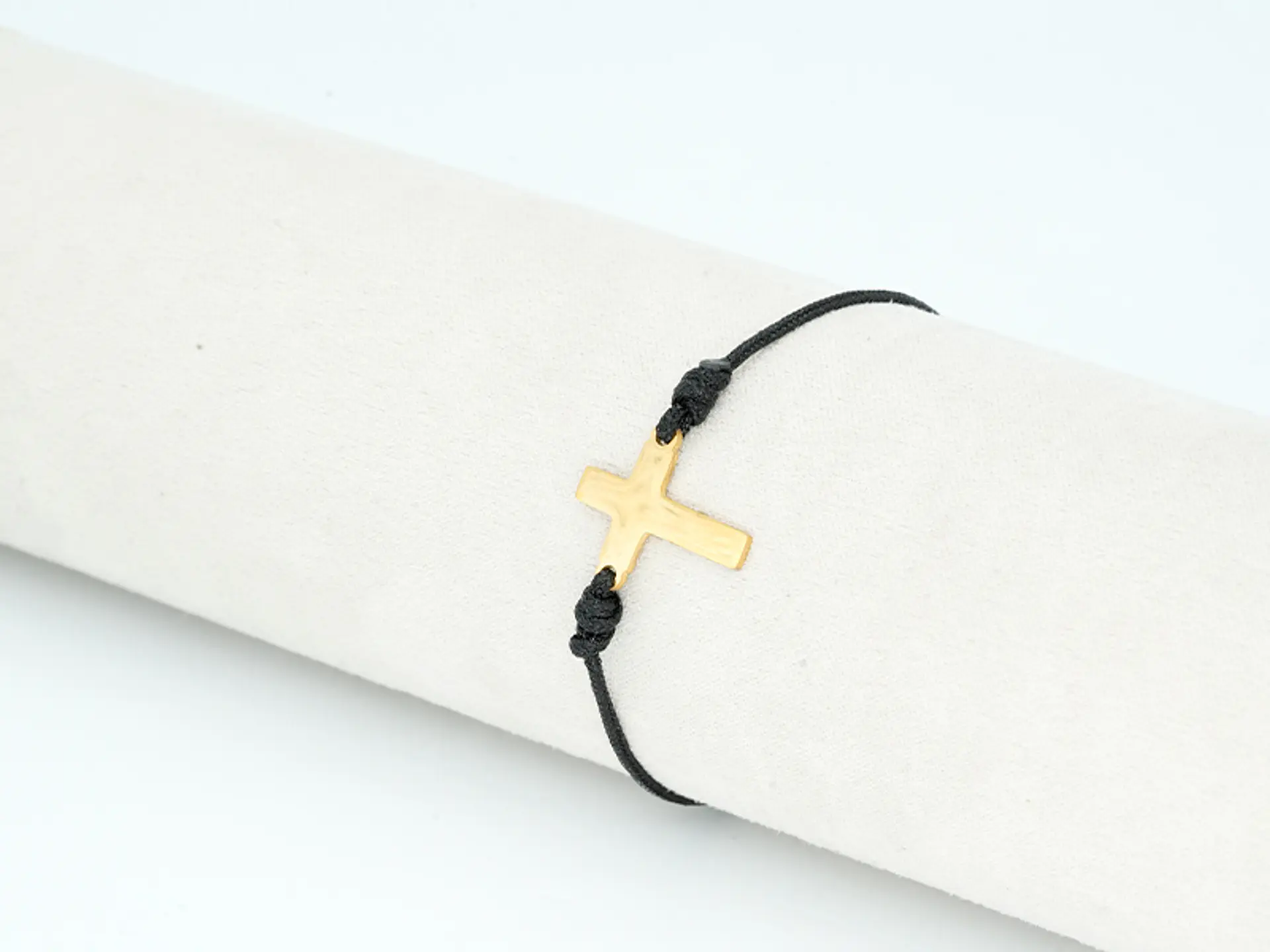 PULSERA DORADA ACERO CENTRO HILO 207 2