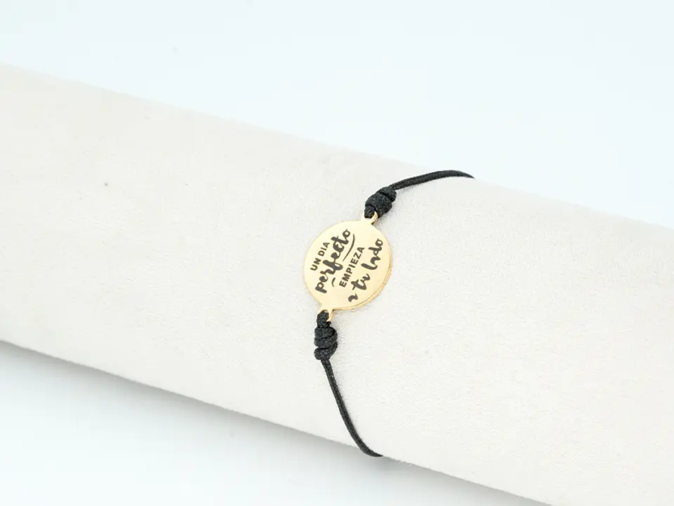 PULSERA DORADA ACERO CENTRO HILO 27 2