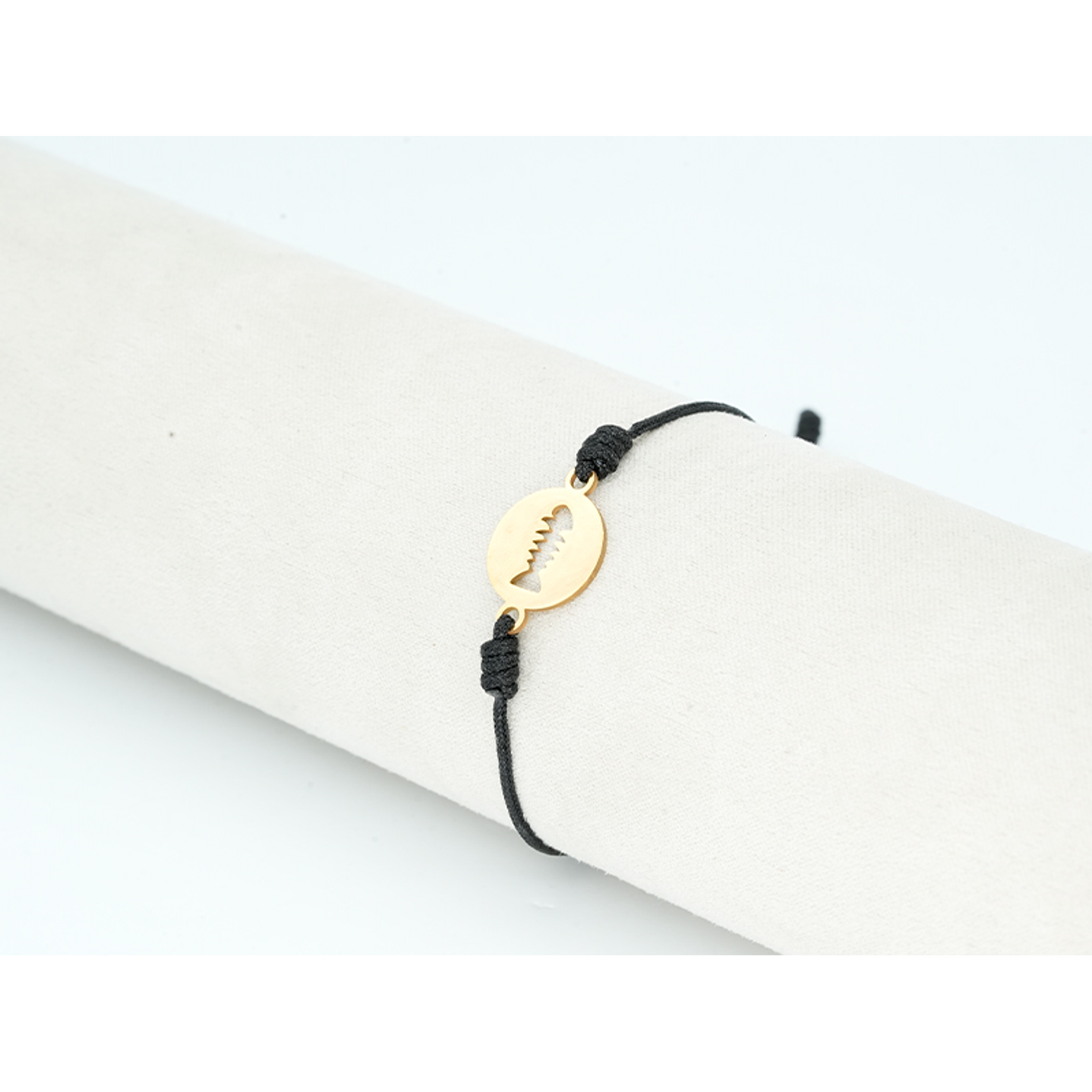 PULSERA DORADA ACERO CENTRO HILO 215 2