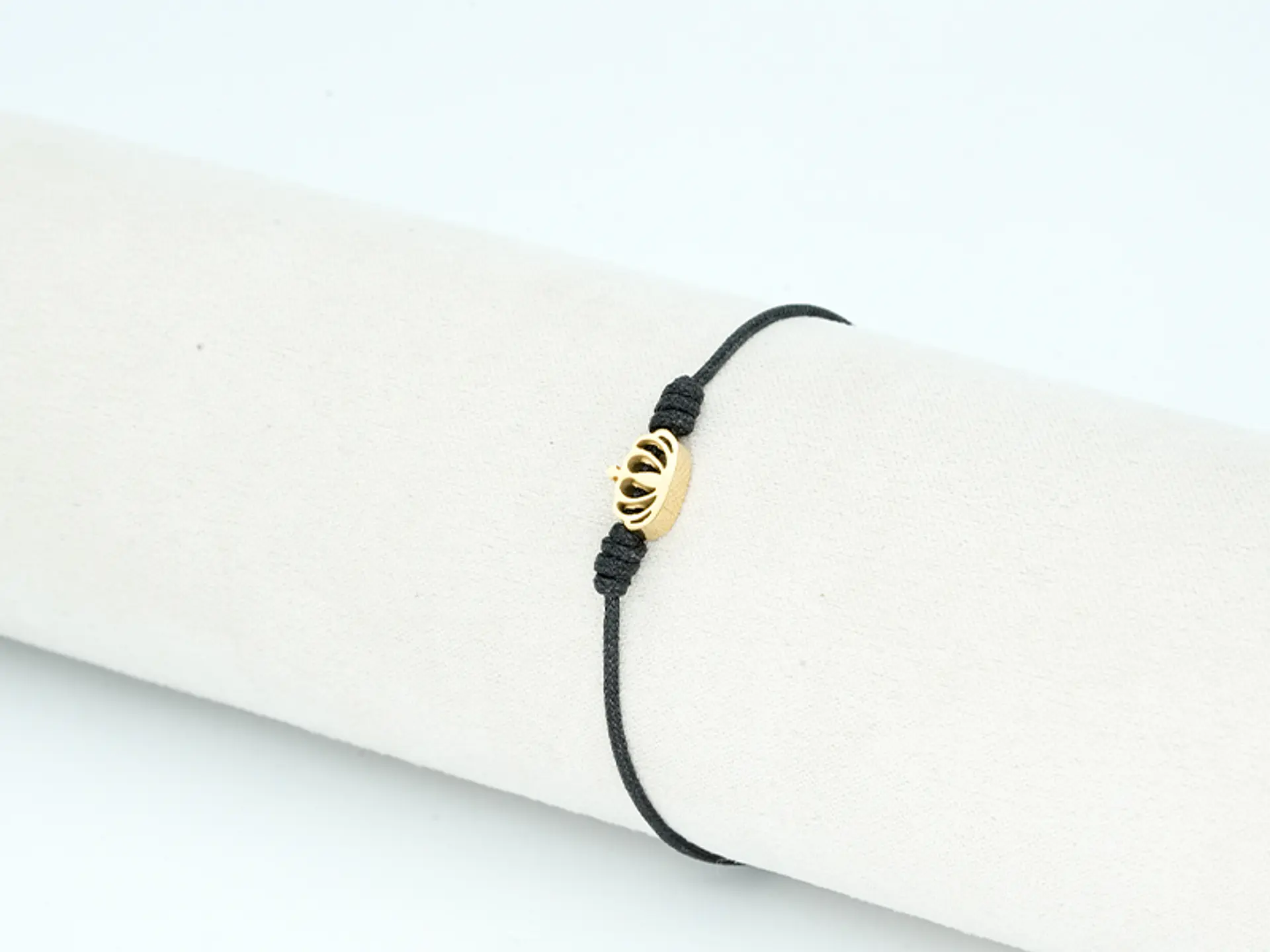 PULSERA DORADA ACERO CENTRO HILO 80 2