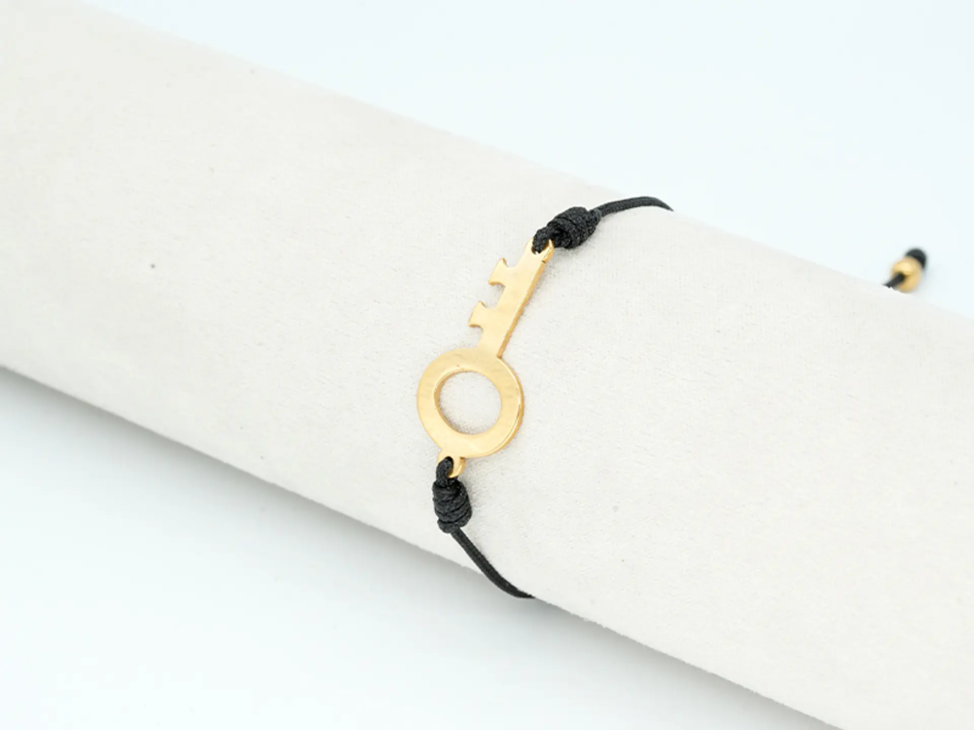 PULSERA DORADA ACERO CENTRO HILO 10 2