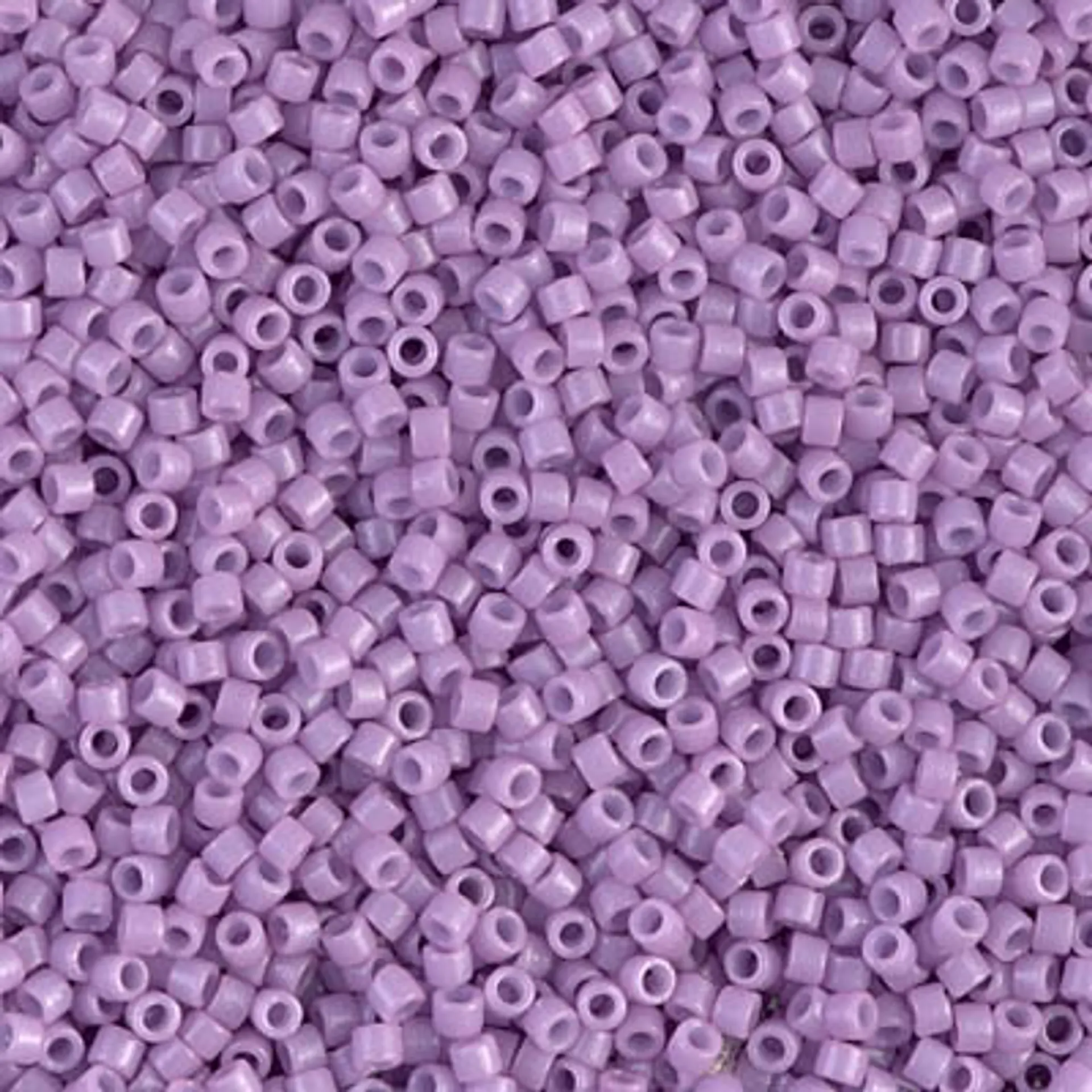MIYUKI DELICA 11/0 DURACOA OPACO CROCUS DB213 X 10 GRAMOS  1