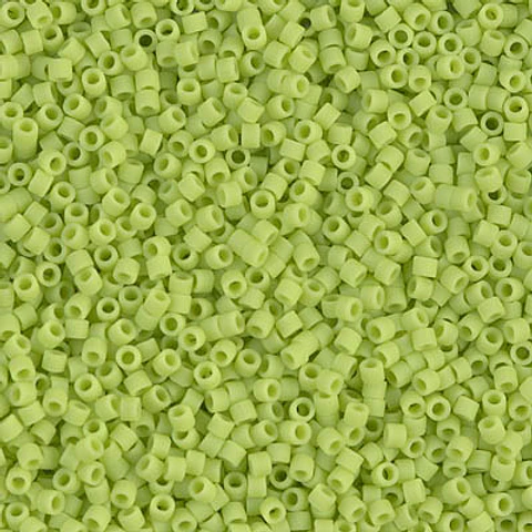 MIYUKI DELICA 11/0 VERDE CHARTREUSE OPACO MATT DB0763 POR 10 GRAMOS 