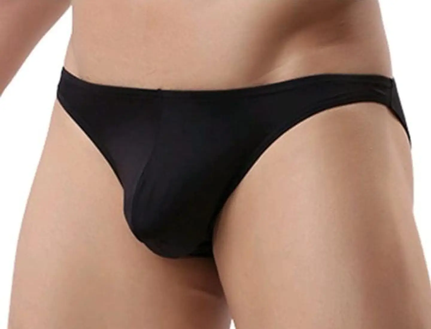 TANGA CLASICA NEGRA 4
