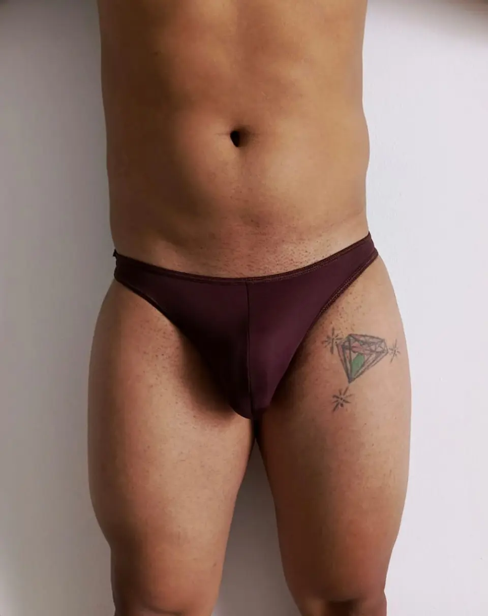 TANGA CLASICA MARRON 2