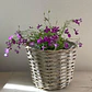 Canasto Pequeño Cilíndrico de Mimbre con Flor - Miniatura 3