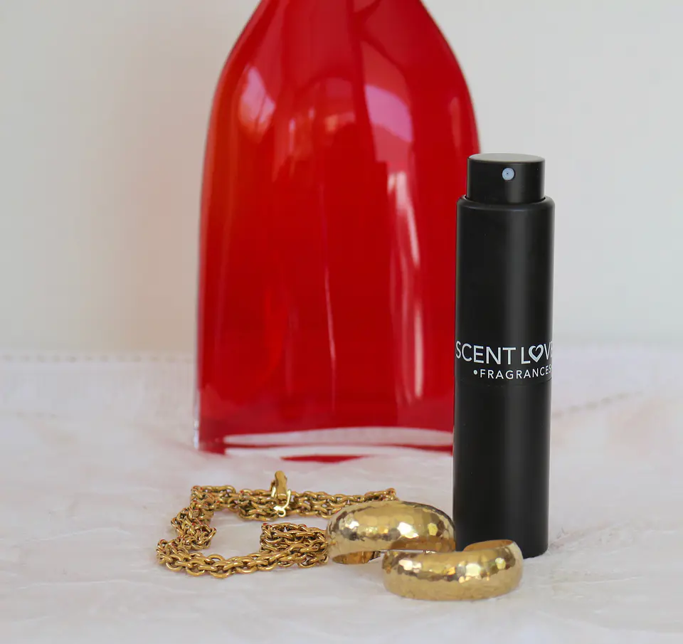 Perfumes femeninos, similares a los Top del mercado. 2