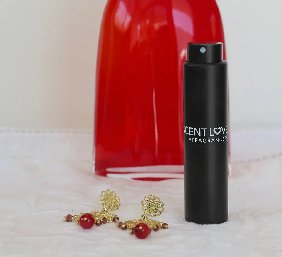 Perfumes femeninos, similares a los Top del mercado. 4