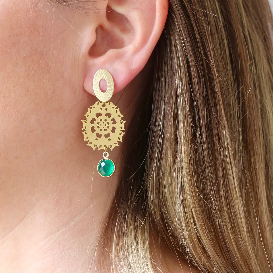 Aros bañados en oro con Onix Verde. 3