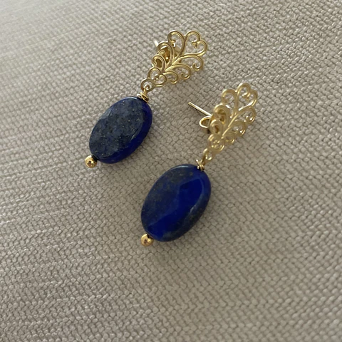 Aros bañados en oro con Lapislázuli