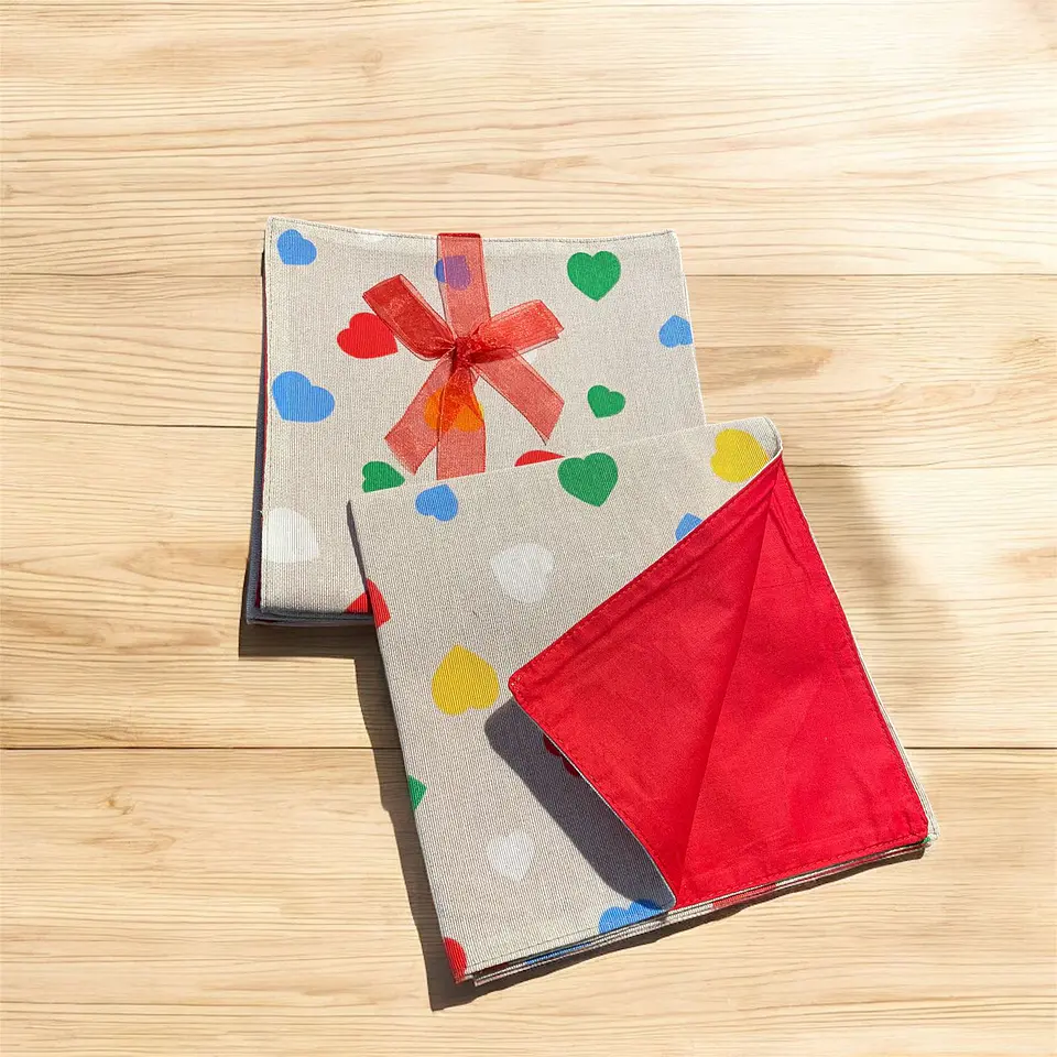 Set 4 Servilletas Corazones 1