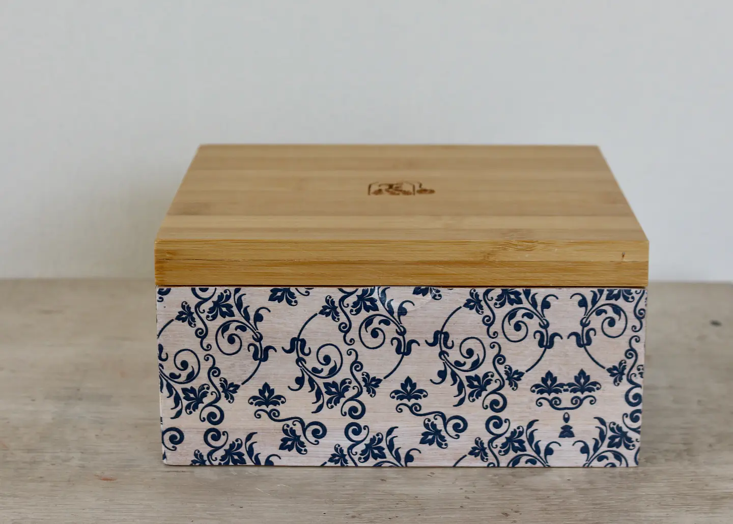 Caja De Bambú Flores Azules 1