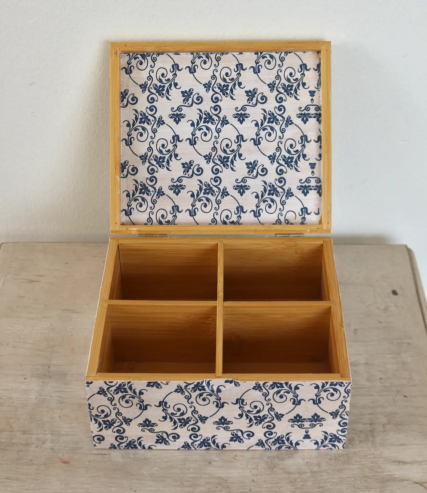 Caja De Bambú Flores Azules 5