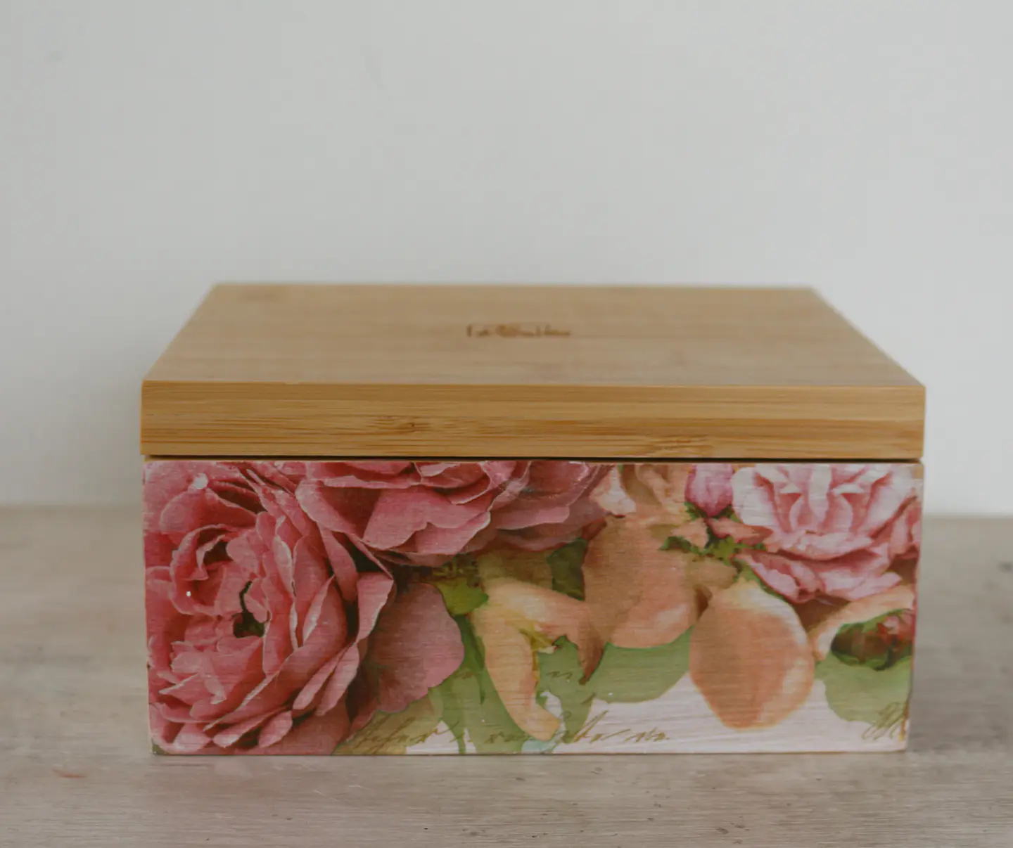 Caja De Bambú Rosas Peonías 1