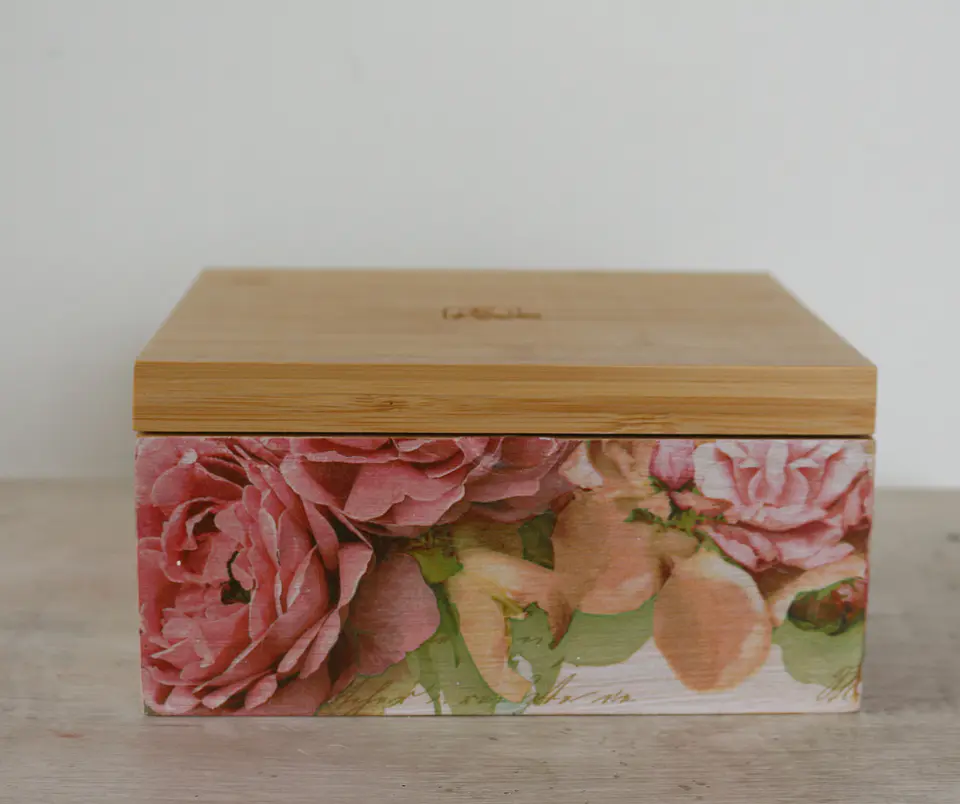 Caja De Bambú Rosas Peonías 1