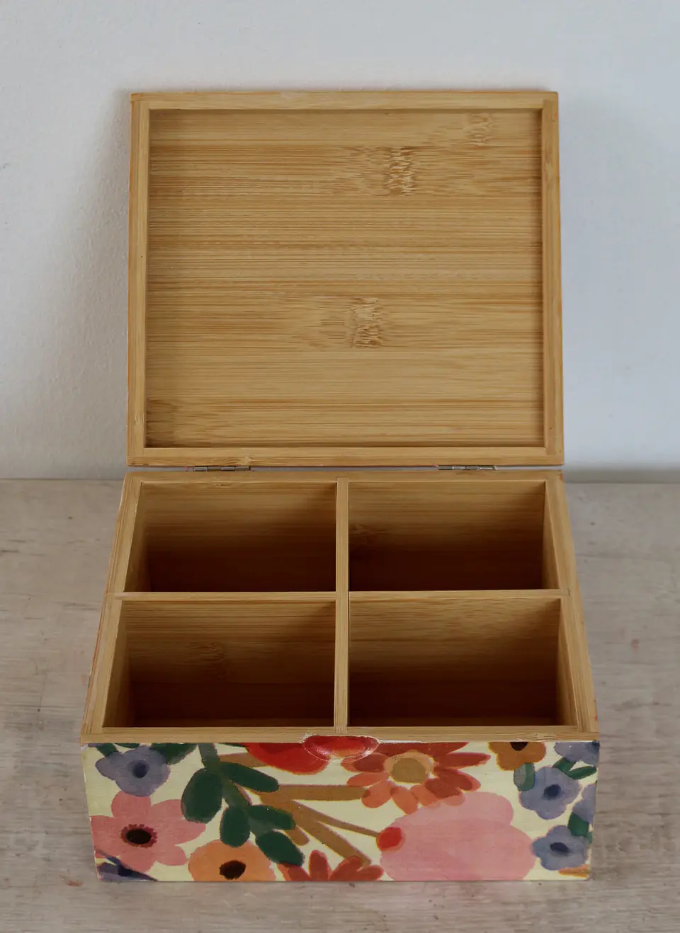 Caja De Bambú Flores Alegres 3