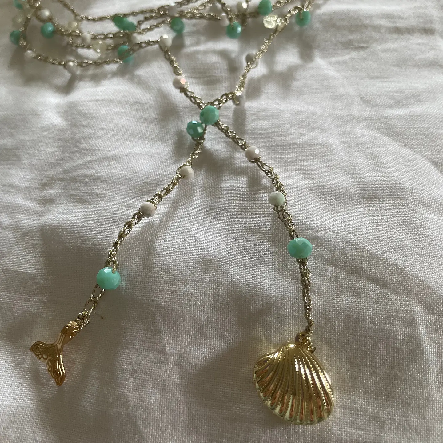 Collar a crochet con dorado-Colección Marina 3