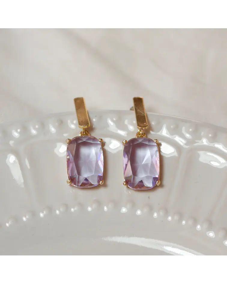 Aros bañados en oro con Cristal lila.
