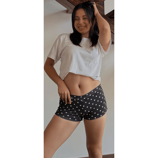 Mini short polka dots