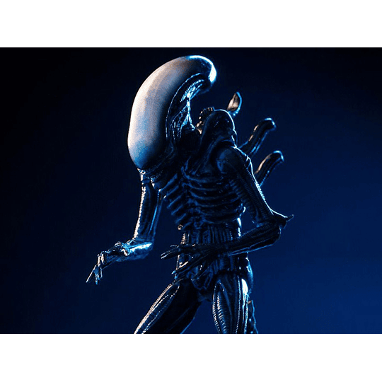 Big Chap Alien Exquisite Mini 1:18