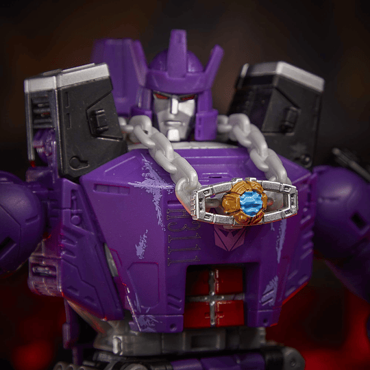 Galvatron [segunda versión] W3 Leader Class Kingdom WFC Transformers