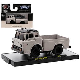 1970 Ford C-600 Auto-Thentics 1:64