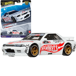 Nissan Skyline GT-R (R-32) Pandem Car Culture Modern Classics Hot Wheels Premium