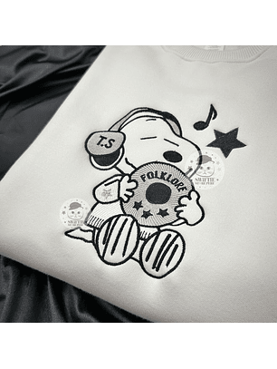 Taylor - Polera Bordada Snoopy Folklore (Embroidered)