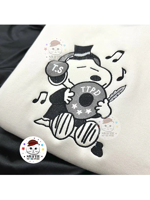 Polera Bordada Snoopy - The Tortured Poets Department