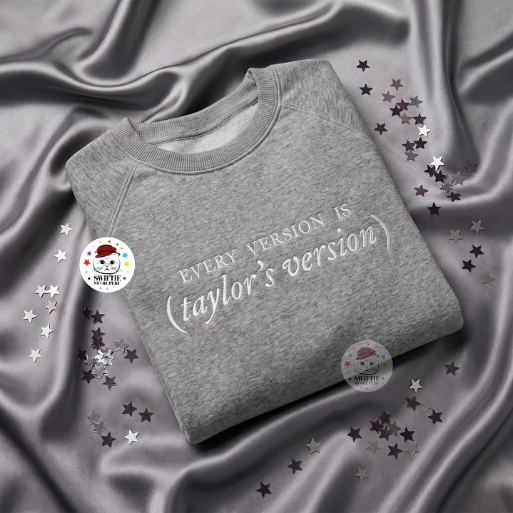 Polera Bordada - EVERY VERSION IS TAYLOR’S VERSION (FOLKLORE) 1