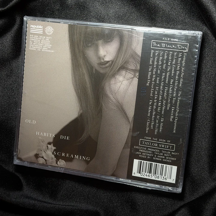 LIQUIDACIÓN CD THE TORTURED POETS DEPARTMENT - THE BLACK DOG #7 3