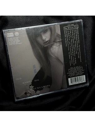 LIQUIDACIÓN CD THE TORTURED POETS DEPARTMENT - THE BLACK DOG #12