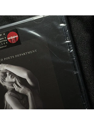 LIQUIDACIÓN CD THE TORTURED POETS DEPARTMENT - THE BLACK DOG #20