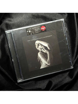 LIQUIDACIÓN CD THE TORTURED POETS DEPARTMENT - THE BLACK DOG #24