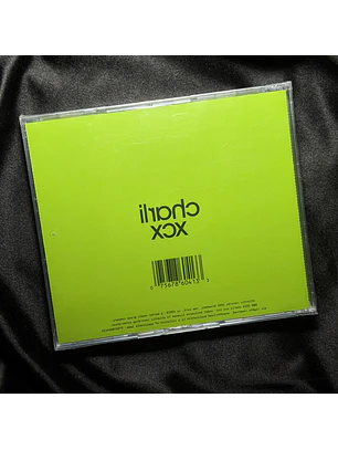 LIQUIDACIÓN CHARLI XCX - BRAT AND IT’S COMPLETELY DIFFERENT BUT ALSO STILL BRAT CD