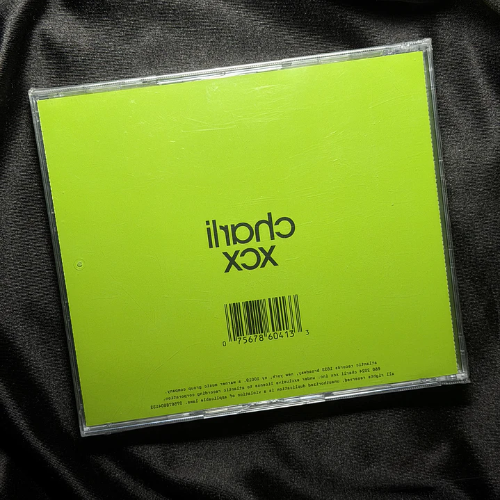 LIQUIDACIÓN CHARLI XCX - BRAT AND IT’S COMPLETELY DIFFERENT BUT ALSO STILL BRAT CD 2