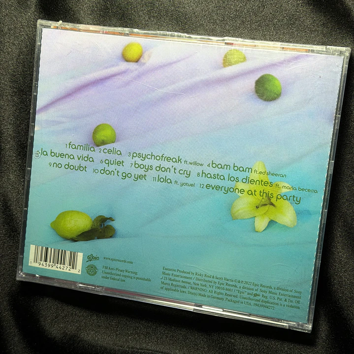 LIQUIDACIÓN CAMILA CABELLO - FAMILIA (TARGET EXCUSIVE) 3
