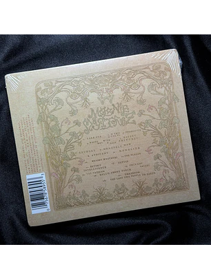 MELANIE MARTÍNEZ - HADES (SIGNED CD) FIRMADO