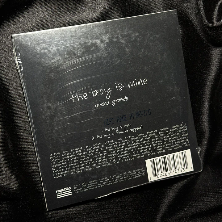 Ariana Grande - the boy is mine Single CD 2