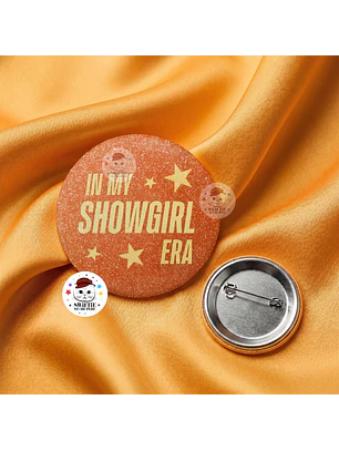 Pin de Botón - The Life of a Showgirl #2