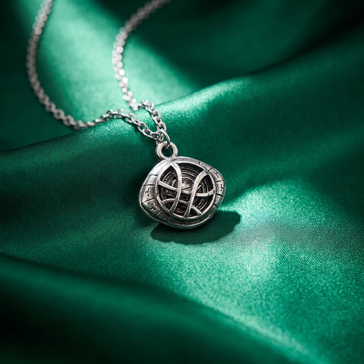Swiftie Geek - Collar Ojo de Agamotto (Marvel) Dr. Strange 2