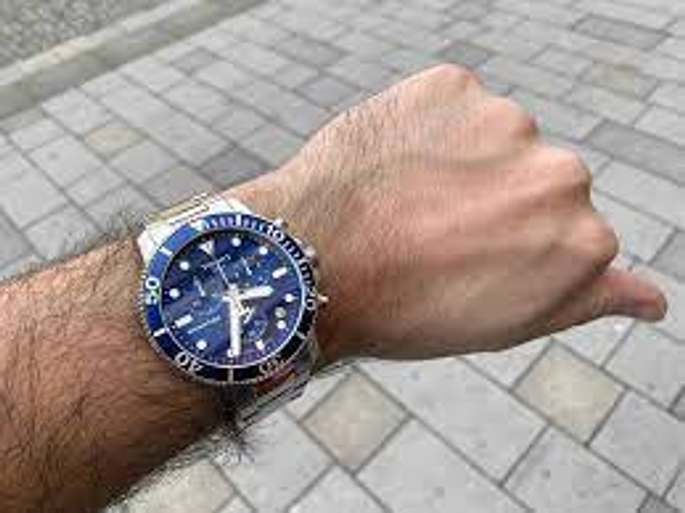 Reloj Tissot Seastar 1000 Quartz Chronograph T120.417.11.041.01 4