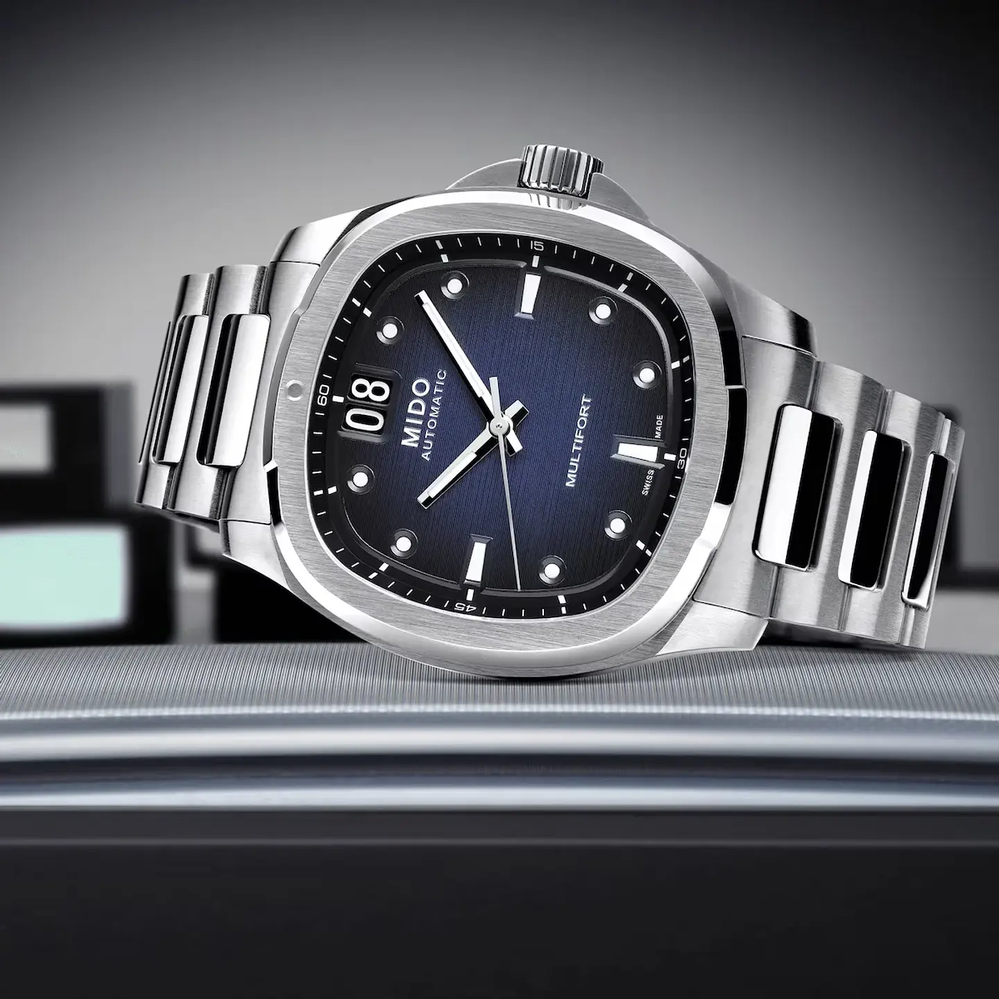 Reloj Multifort TV Big Date M049.526.11.041.00 4