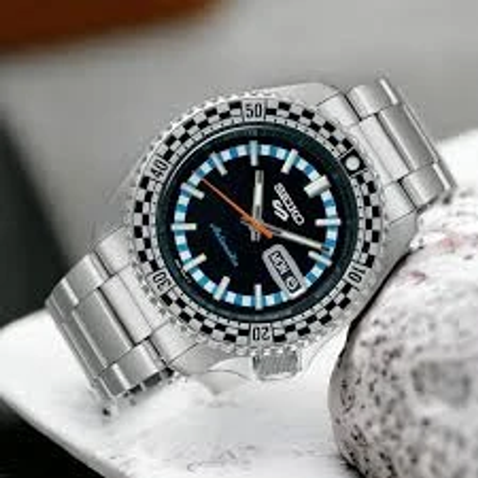 Reloj Seiko Sports SKX Rally Diver SRPK67K1 3