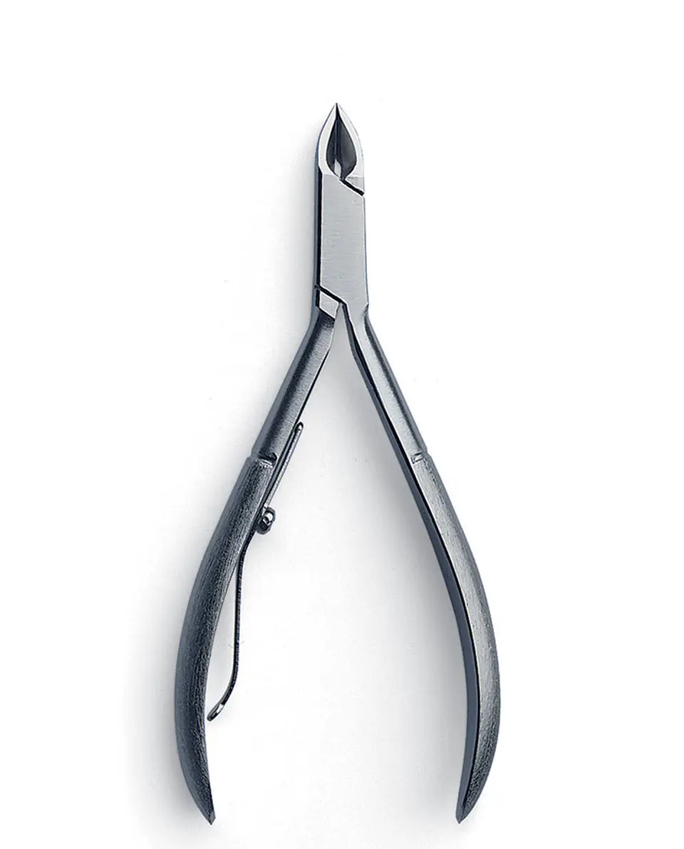 Alicate para Cutículas Victorinox 8.2040.10 2