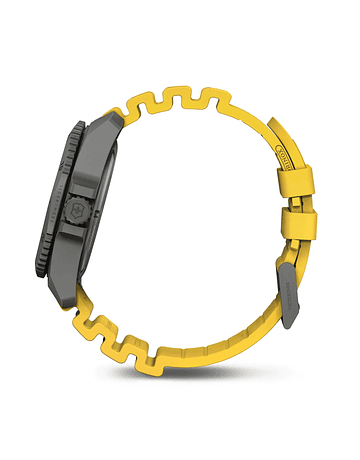 Reloj Victorinox Dive Pro Quartz 43 mm Amarillo Caja de Titanio