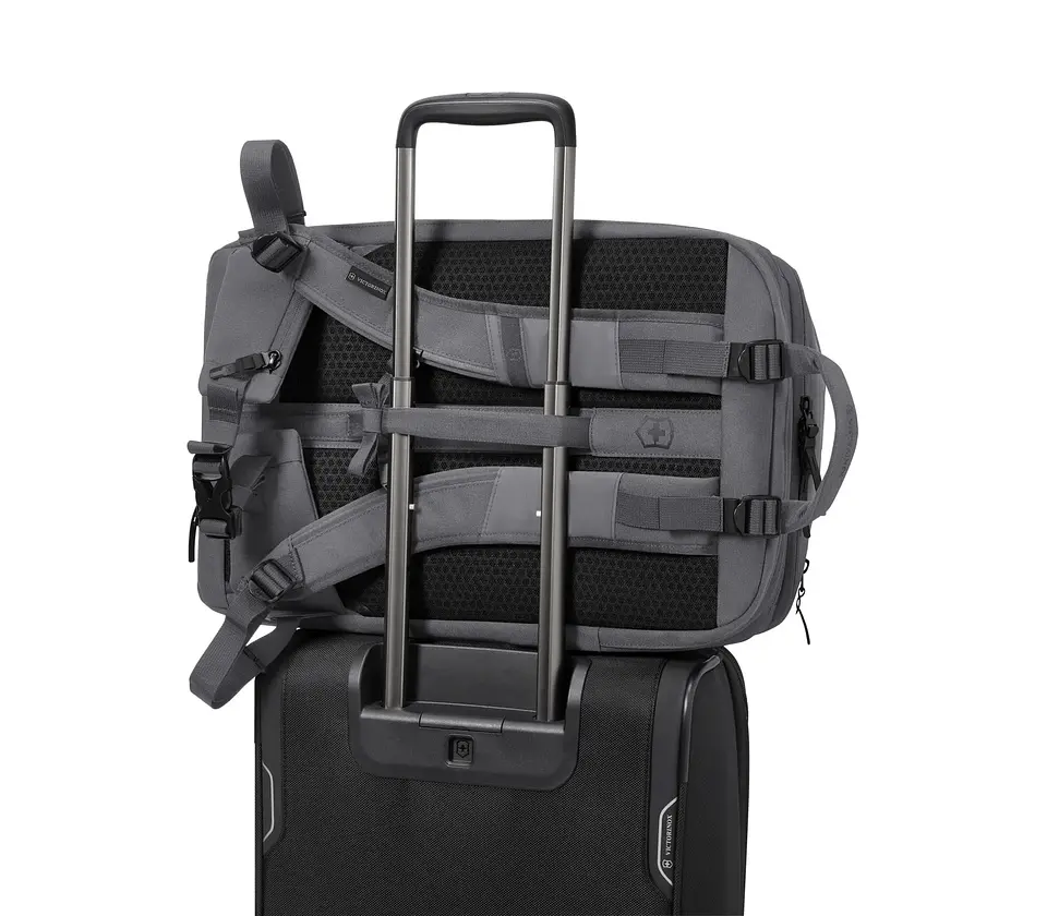 Mochila Victorinox Touring 2.0 Expandible Gris   612119 3