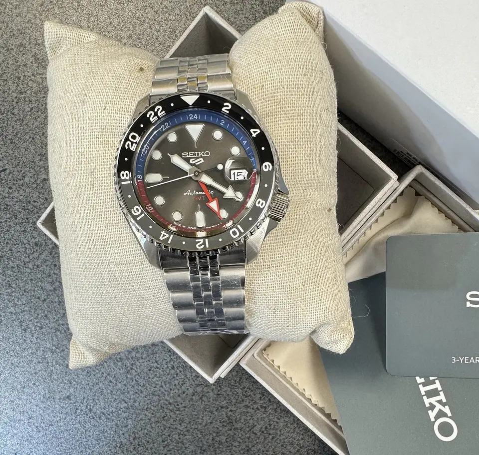 Reloj Seiko 5 Sport SSK019K1 3
