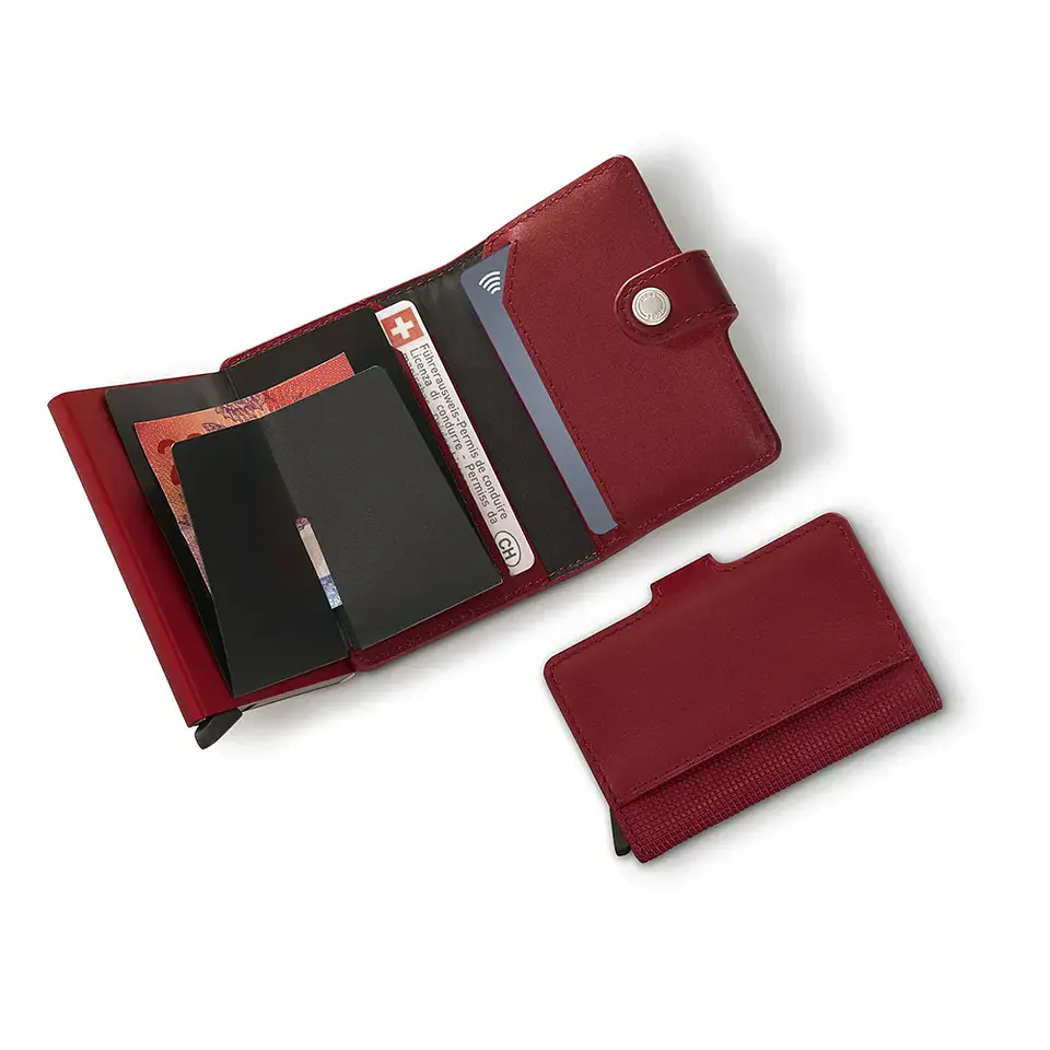 Billetera de cuero Altius Secrid color rojo Victorinox 2