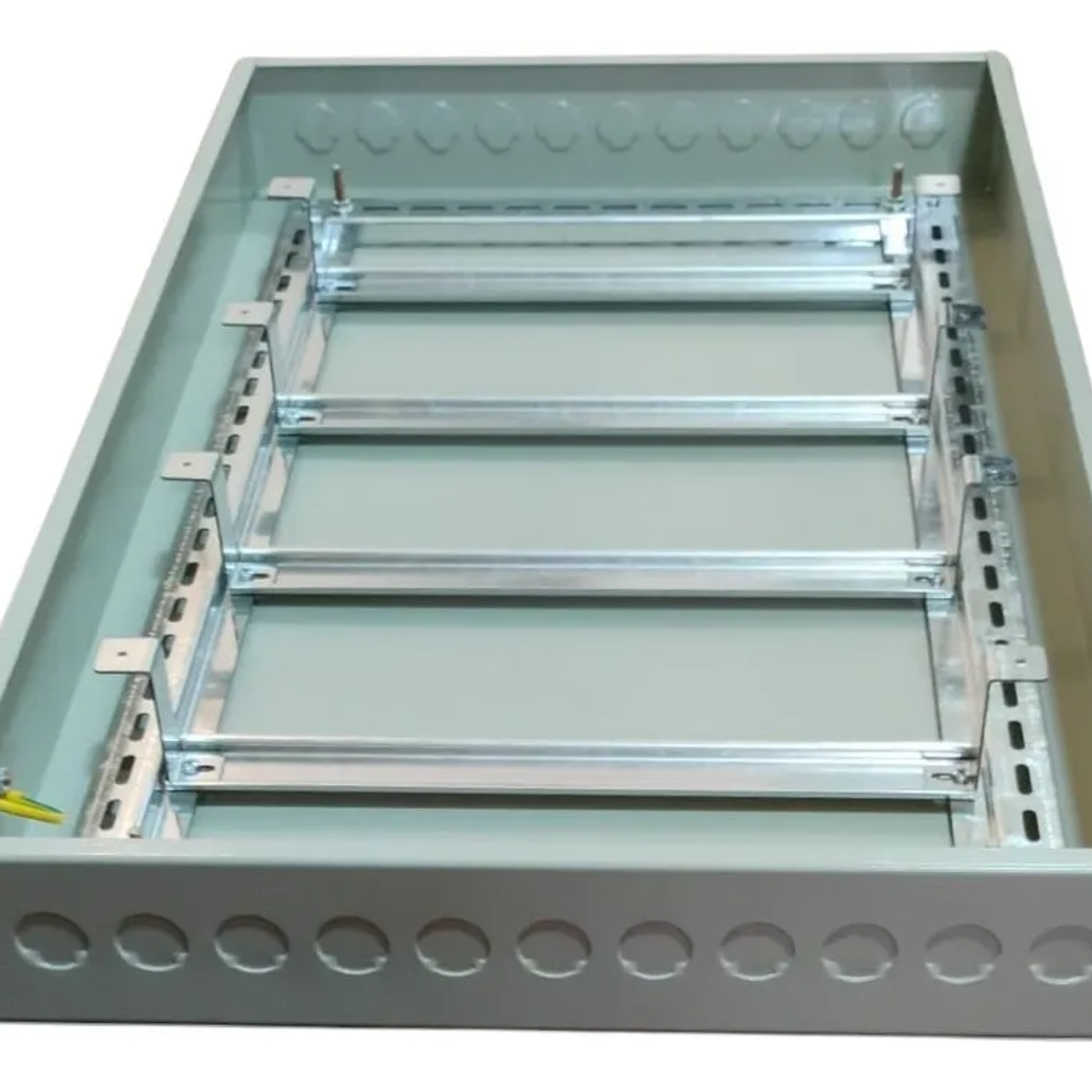 Tablero Metalico Sobrepuesto 72 Modulos IP41 Ral7032 Dex 5